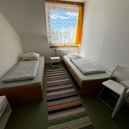 Restaurace A U Jezirka Hrimezdice