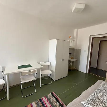 Restaurace A U Jezirka *