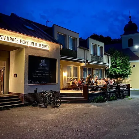 Restaurace A U Jezirka
