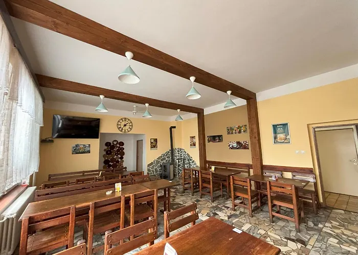 Gæstehus Restaurace A U Jezirka *